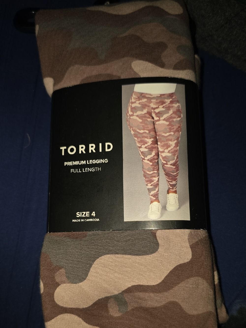Brand NEW Torrid Camo Leggings in Brown and Green Size 4